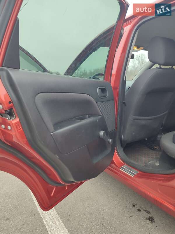 Хэтчбек Ford Fiesta 2008 в Киеве