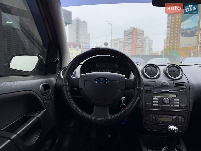 Хетчбек Ford Fiesta 2007 в Києві