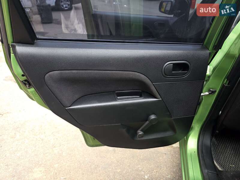 Хетчбек Ford Fiesta 2008 в Києві фото 26 Хетчбек Ford Fiesta 2008 в Києві