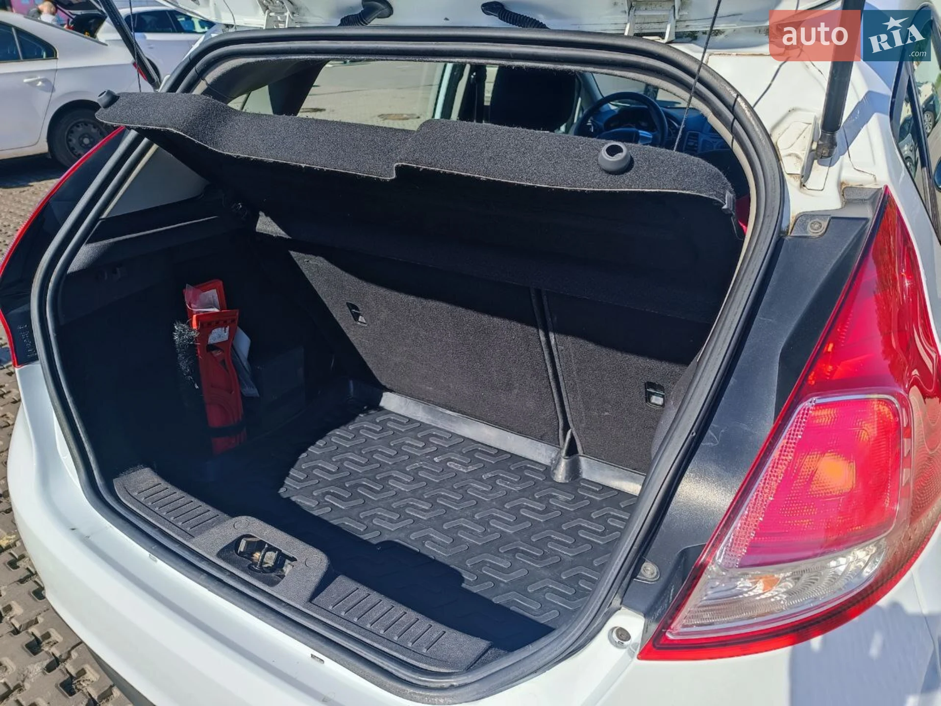 2013 Ford Fiesta - мініатюра 7