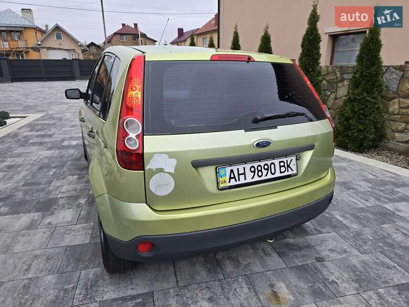 Хетчбек Ford Fiesta 2006 в Івано-Франківську фото 7 Хетчбек Ford Fiesta 2006 в Івано-Франківську
