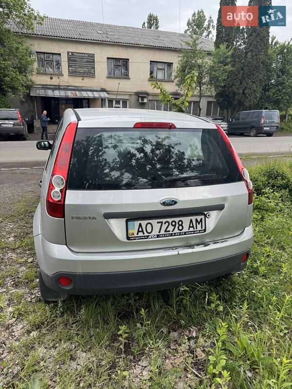 Хэтчбек Ford Fiesta 2008 в Иршаве фото 10 Хэтчбек Ford Fiesta 2008 в Иршаве