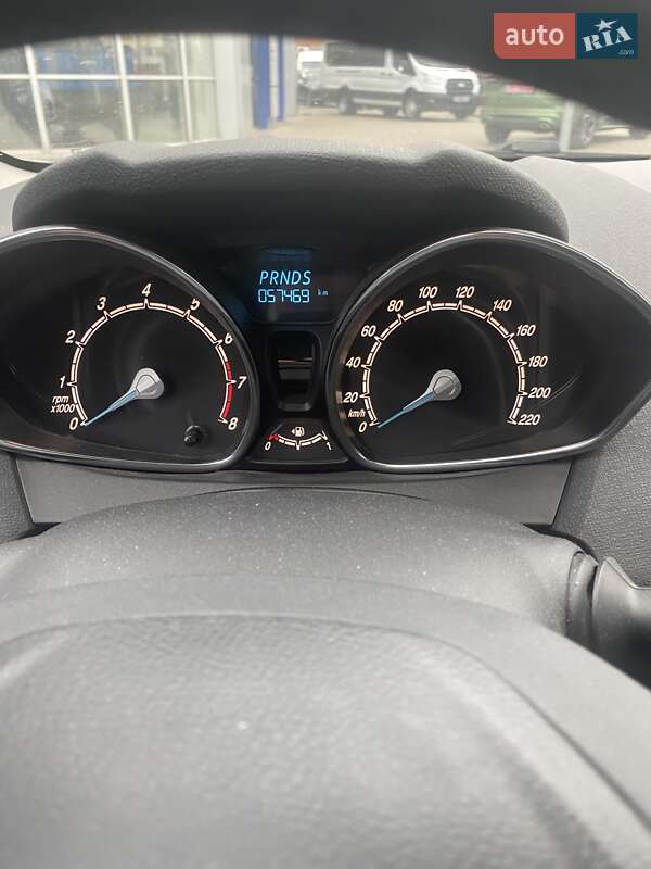 Хэтчбек Ford Fiesta 2016 в Полтаве