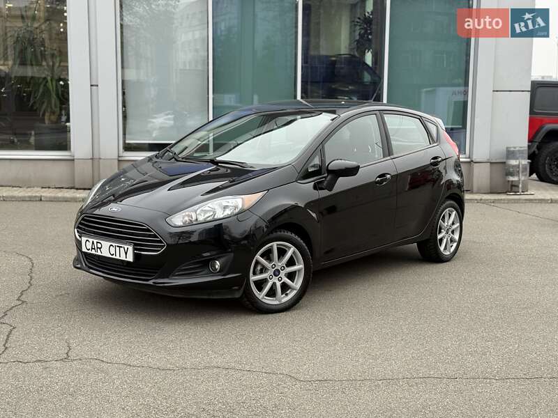 Хэтчбек Ford Fiesta 2018 в Киеве