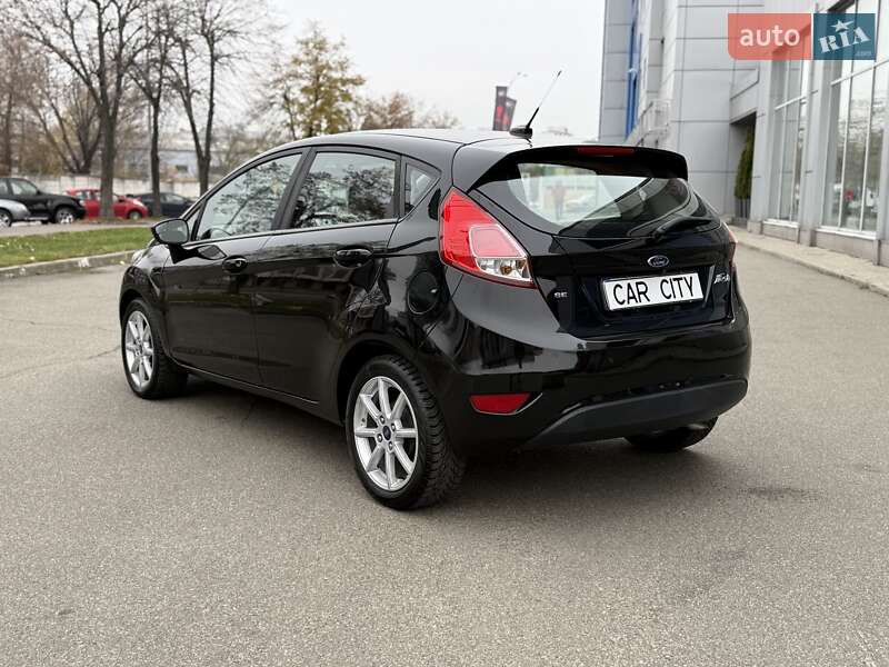 Хэтчбек Ford Fiesta 2018 в Киеве