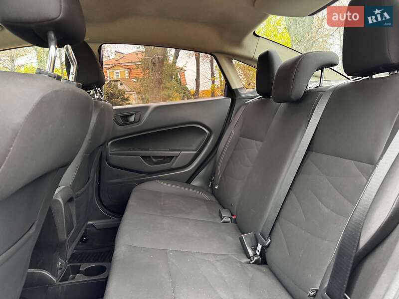 Седан Ford Fiesta 2017 в Києві