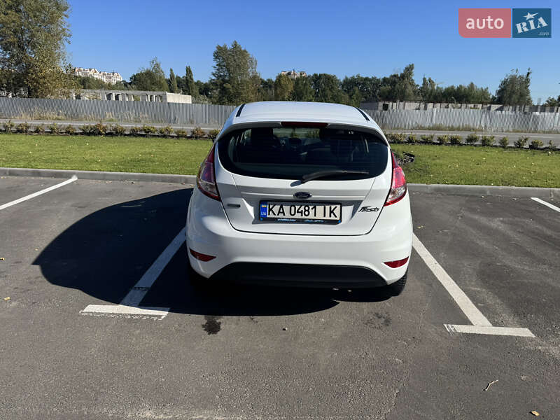Хэтчбек Ford Fiesta 2017 в Буче