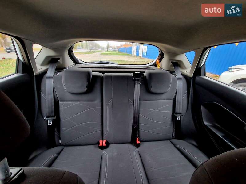 Хетчбек Ford Fiesta 2015 в Броварах фото 10 Хетчбек Ford Fiesta 2015 в Броварах