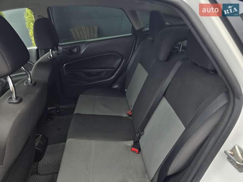 Седан Ford Fiesta 2016 в Тернополі фото 23 Седан Ford Fiesta 2016 в Тернополі