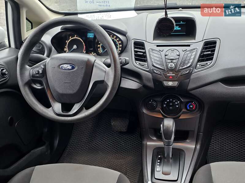 Седан Ford Fiesta 2016 в Тернополі фото 27 Седан Ford Fiesta 2016 в Тернополі
