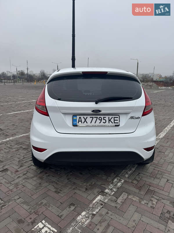 Хэтчбек Ford Fiesta 2012 в Харькове