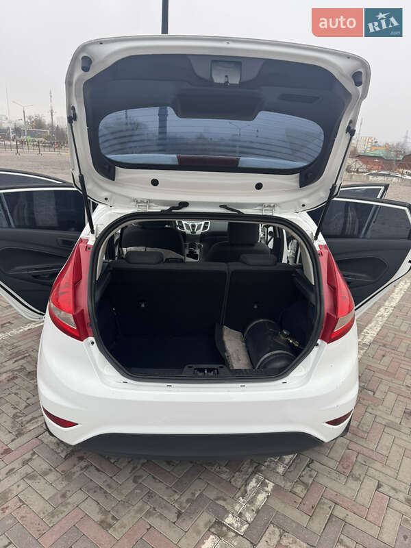 Хэтчбек Ford Fiesta 2012 в Харькове