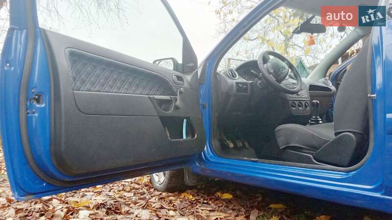 Хетчбек Ford Fiesta 2007 в Зарожанах