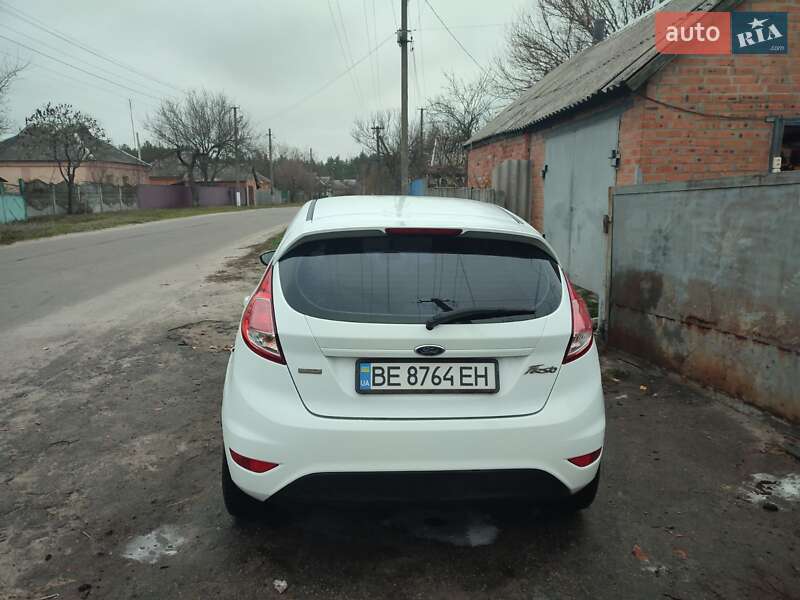 Хетчбек Ford Fiesta 2013 в Полтаві