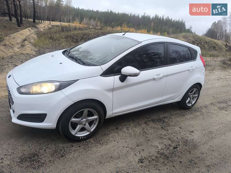 Хетчбек Ford Fiesta 2013 в Полтаві
