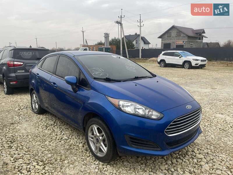Седан Ford Fiesta 2018 в Львові
