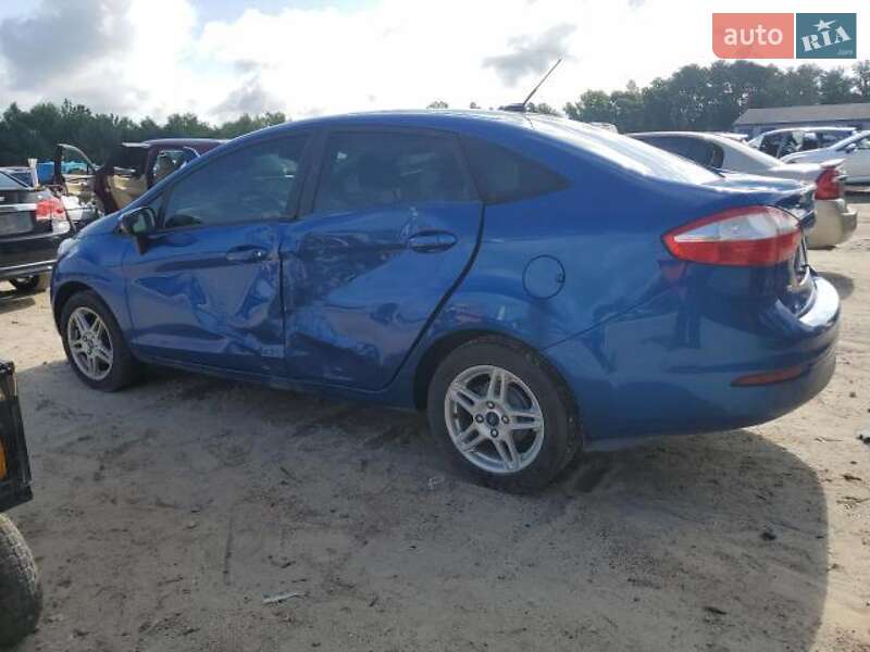 Седан Ford Fiesta 2018 в Львові