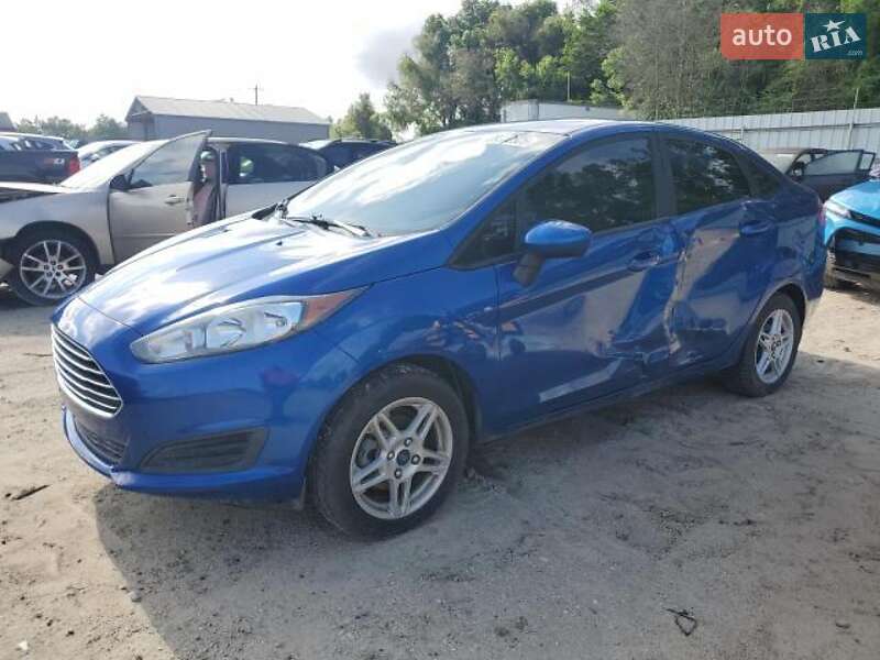 Седан Ford Fiesta 2018 в Львові