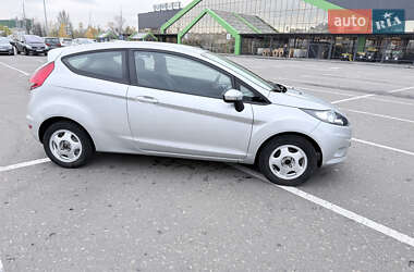 Хэтчбек Ford Fiesta 2009 в Киеве