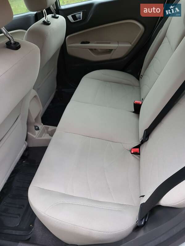 Седан Ford Fiesta 2015 в Кропивницькому фото 3 Седан Ford Fiesta 2015 в Кропивницькому