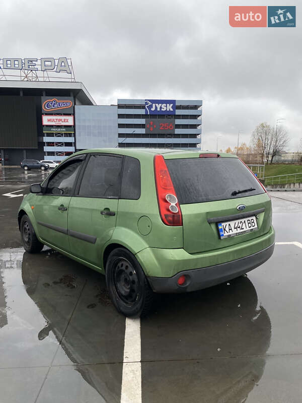 Хэтчбек Ford Fiesta 2006 в Киеве