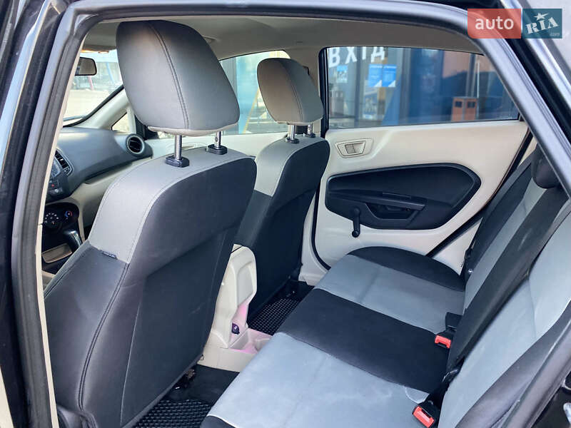 Седан Ford Fiesta 2013 в Києві