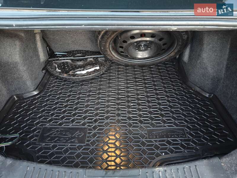 Седан Ford Fiesta 2018 в Ромнах фото 7 Седан Ford Fiesta 2018 в Ромнах