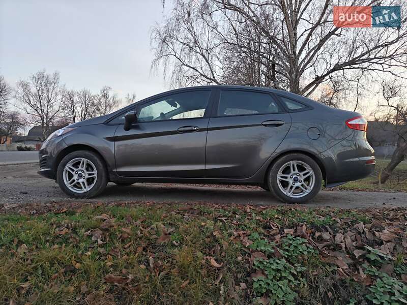 Седан Ford Fiesta 2018 в Ромнах фото 3 Седан Ford Fiesta 2018 в Ромнах