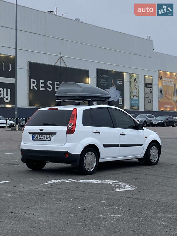 Хетчбек Ford Fiesta 2007 в Києві