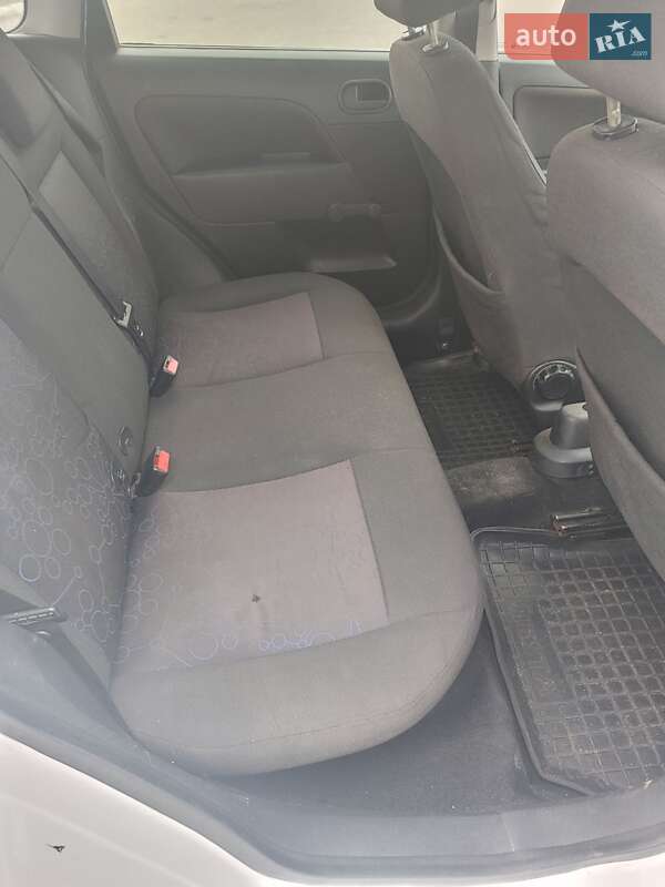 Хетчбек Ford Fiesta 2007 в Золотоноші фото 14 Хетчбек Ford Fiesta 2007 в Золотоноші