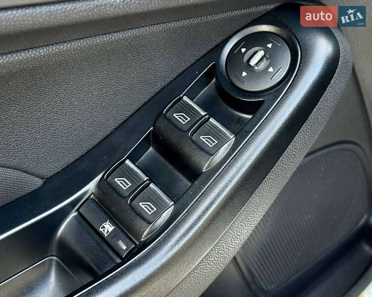 Хетчбек Ford Fiesta 2013 в Києві