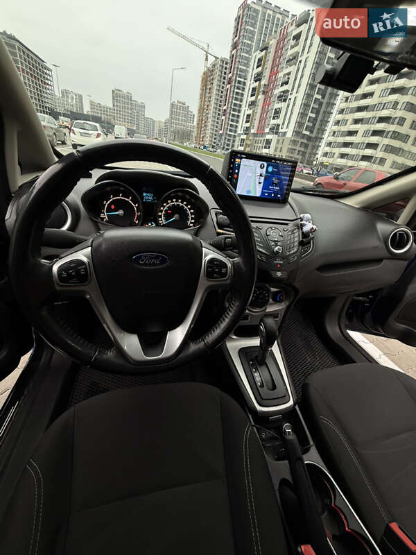 Седан Ford Fiesta 2016 в Києві