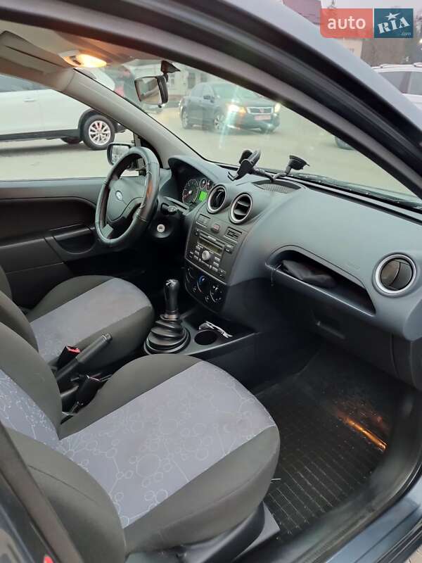 Хетчбек Ford Fiesta 2007 в Львові