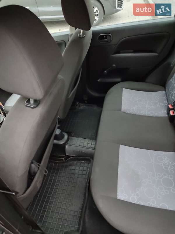 Хетчбек Ford Fiesta 2007 в Львові