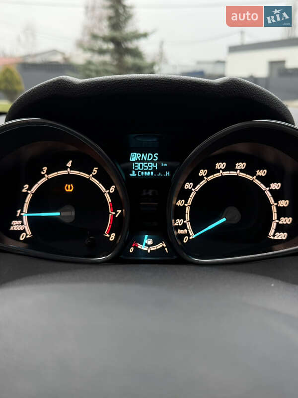 Хетчбек Ford Fiesta 2016 в Києві фото 12 Хетчбек Ford Fiesta 2016 в Києві