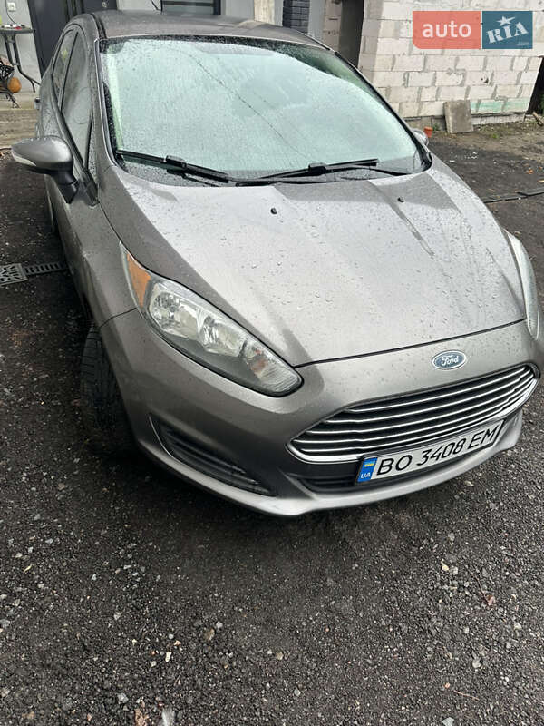 Седан Ford Fiesta 2013 в Львові фото 4 Седан Ford Fiesta 2013 в Львові