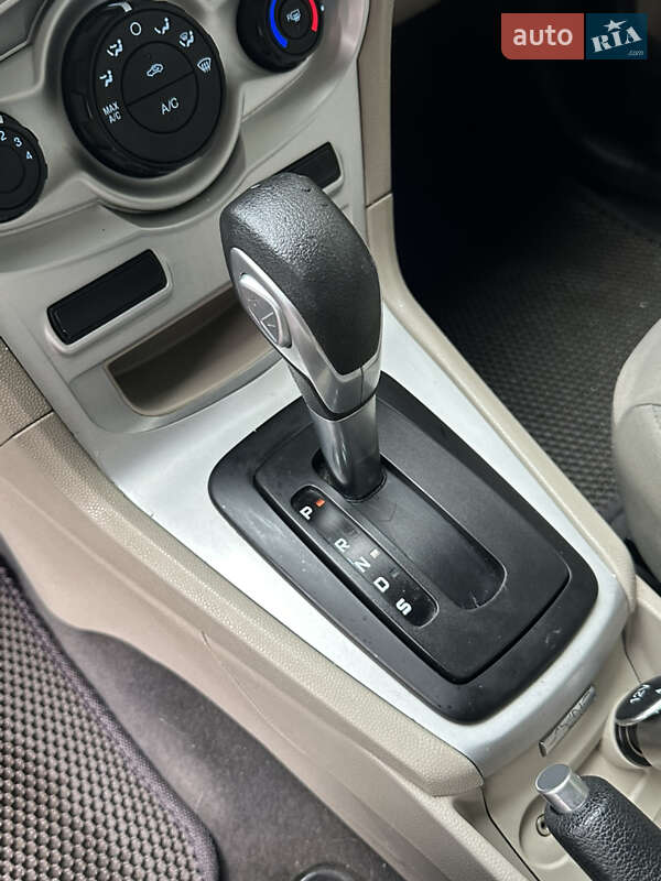 Седан Ford Fiesta 2013 в Львові фото 17 Седан Ford Fiesta 2013 в Львові