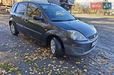 Хэтчбек Ford Fiesta 2007 в Городке