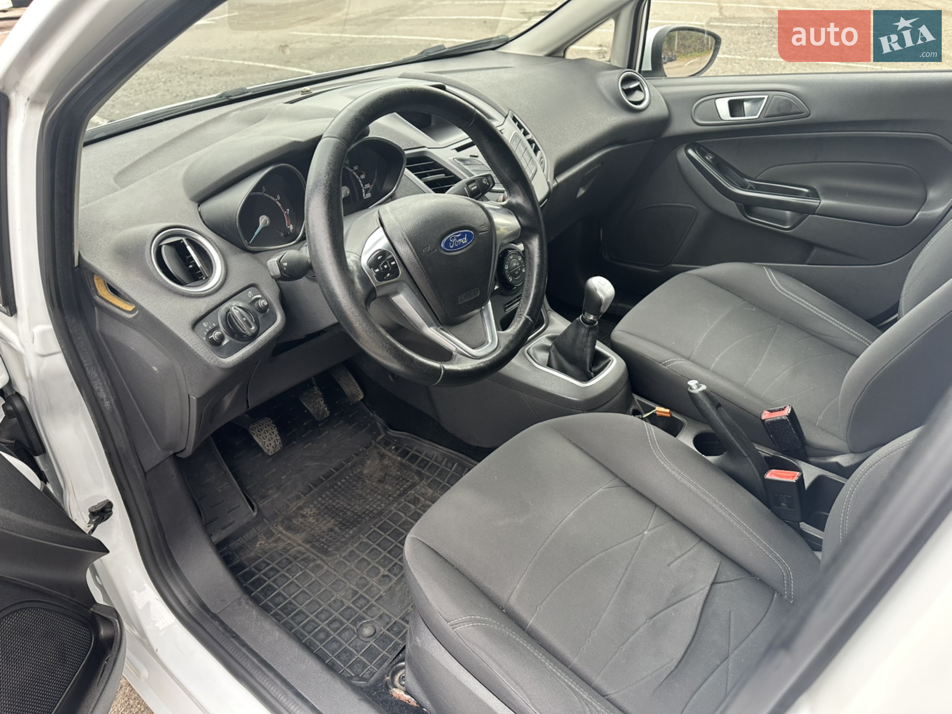 2014 Ford Fiesta - мініатюра 11