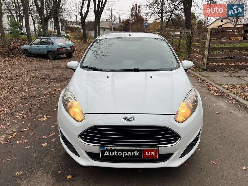 Хетчбек Ford Fiesta 2013 в Києві