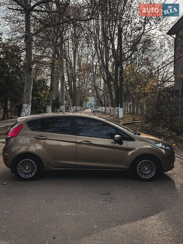 Хэтчбек Ford Fiesta 2012 в Одессе