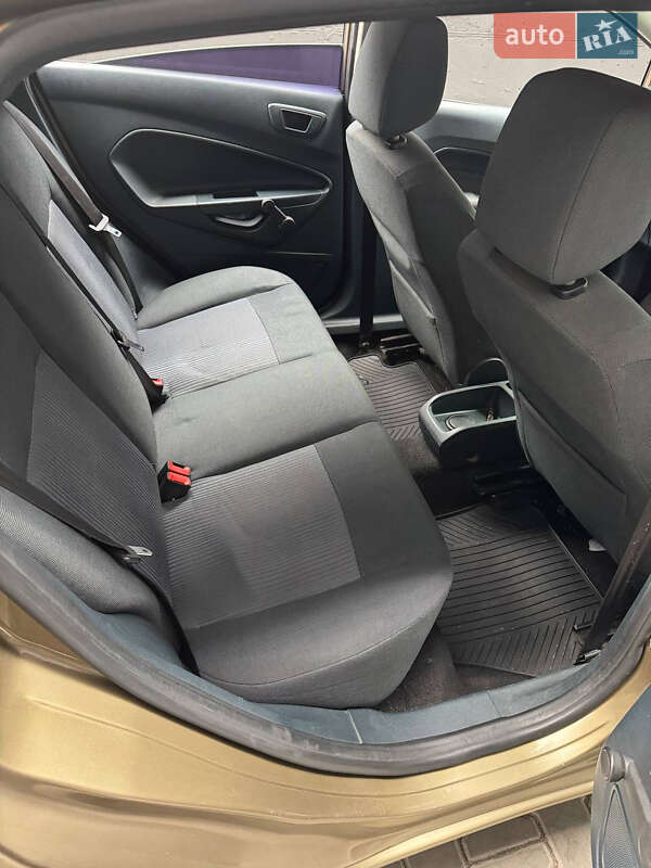 Хэтчбек Ford Fiesta 2012 в Одессе