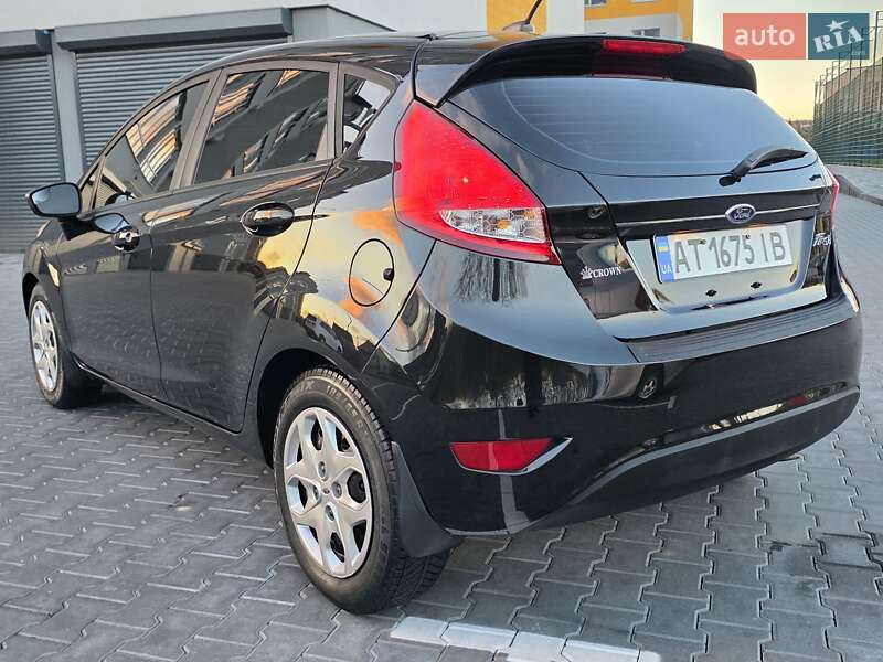 Хэтчбек Ford Fiesta 2013 в Хмельницком