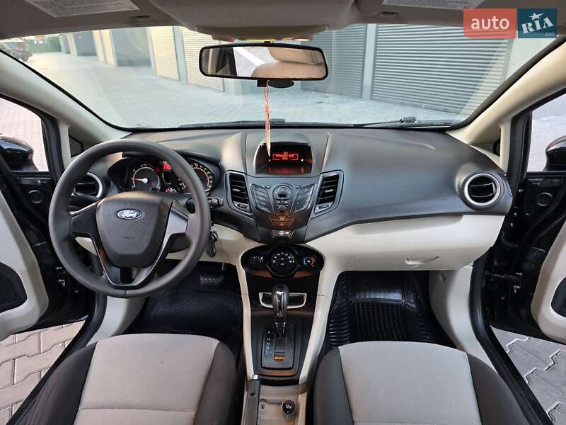 Хэтчбек Ford Fiesta 2013 в Хмельницком
