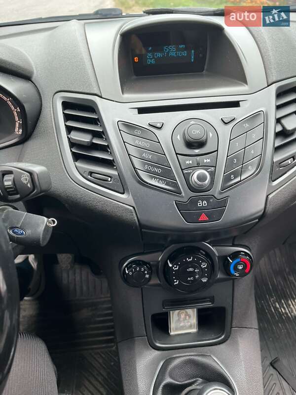 Хэтчбек Ford Fiesta 2013 в Звягеле