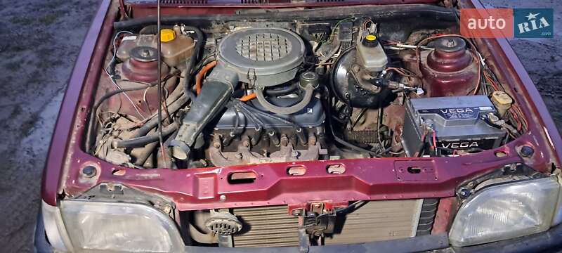 Хэтчбек Ford Fiesta 1992 в Хотине