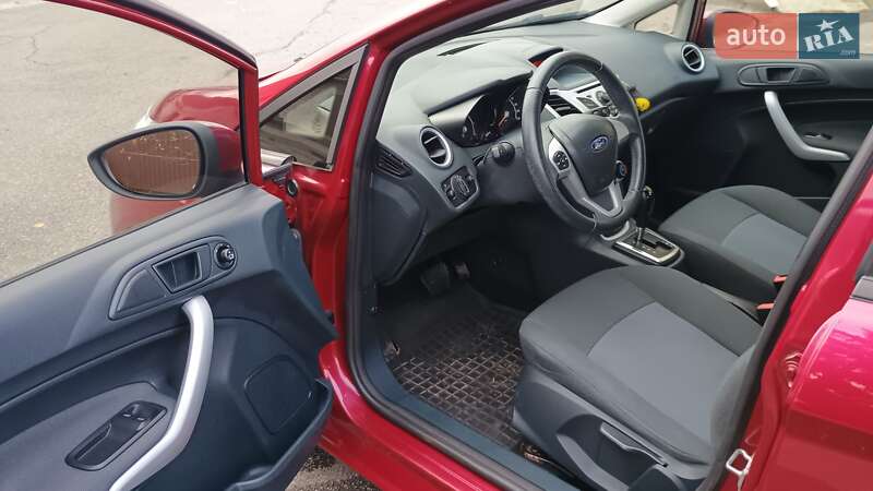 Хетчбек Ford Fiesta 2012 в Вінниці фото 55 Хетчбек Ford Fiesta 2012 в Вінниці