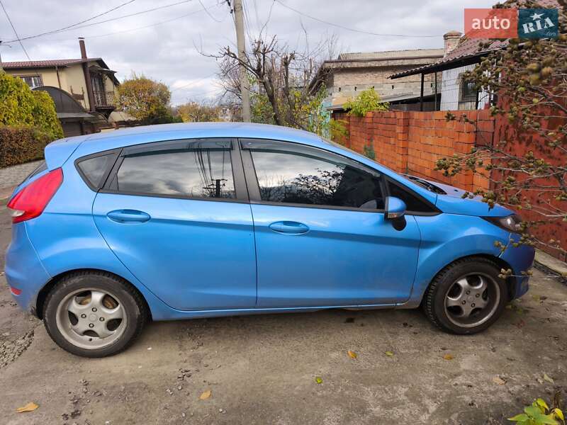 Хэтчбек Ford Fiesta 2011 в Днепре
