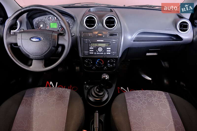 Хэтчбек Ford Fiesta 2006 в Одессе фото 32 Хэтчбек Ford Fiesta 2006 в Одессе