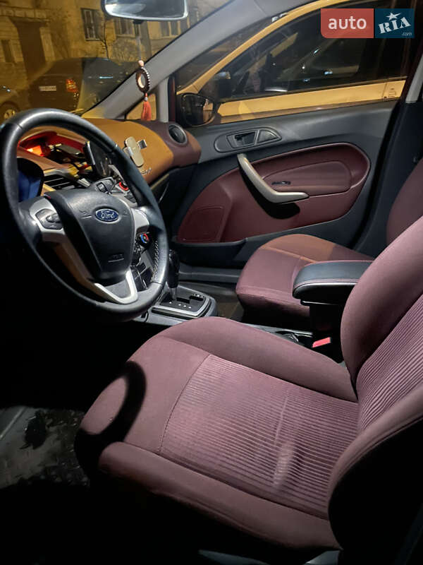 Хетчбек Ford Fiesta 2011 в Києві